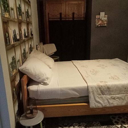 Le Repaire Des Ecureuils Bed & Breakfast Bourg-Argental Exterior foto